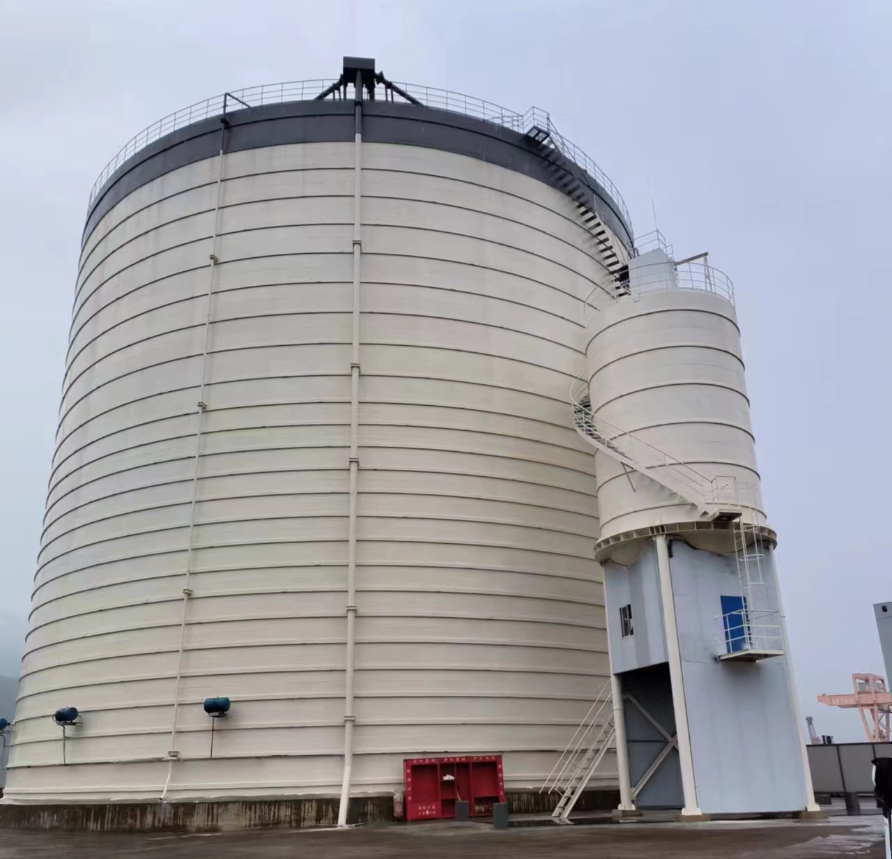 伊宁市10万吨水泥钢板库